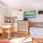 New Studio With Aircon & Free Parking